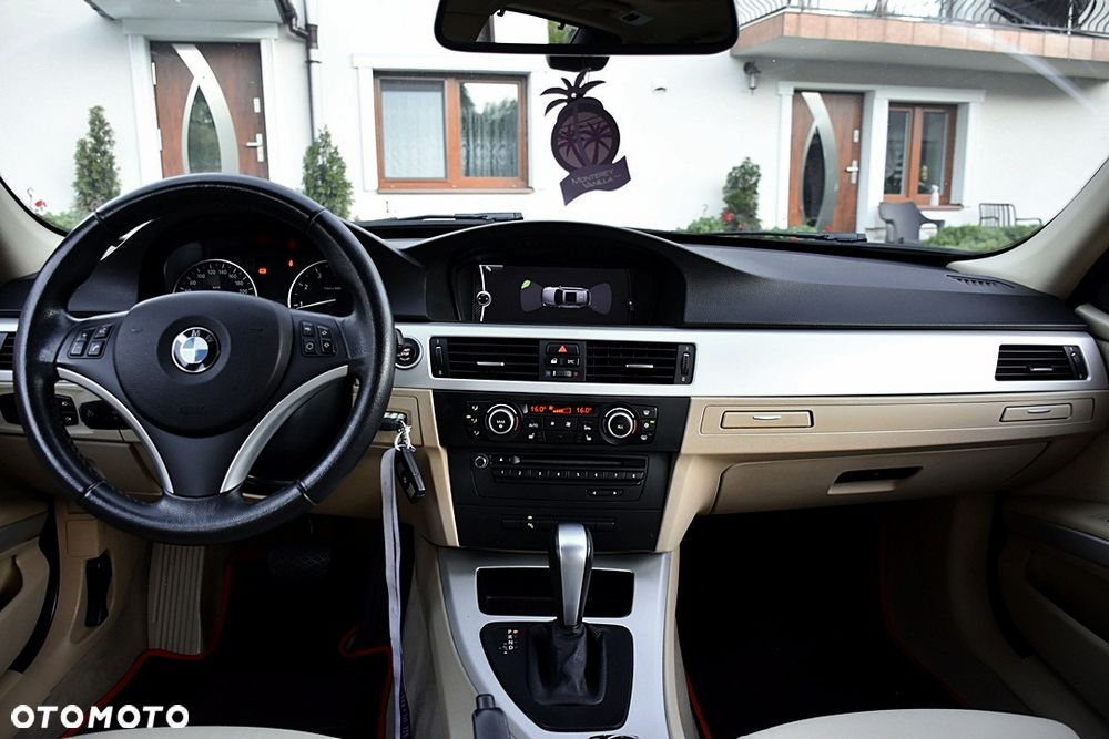 BMW Seria 3 320i Edition Sport - 6