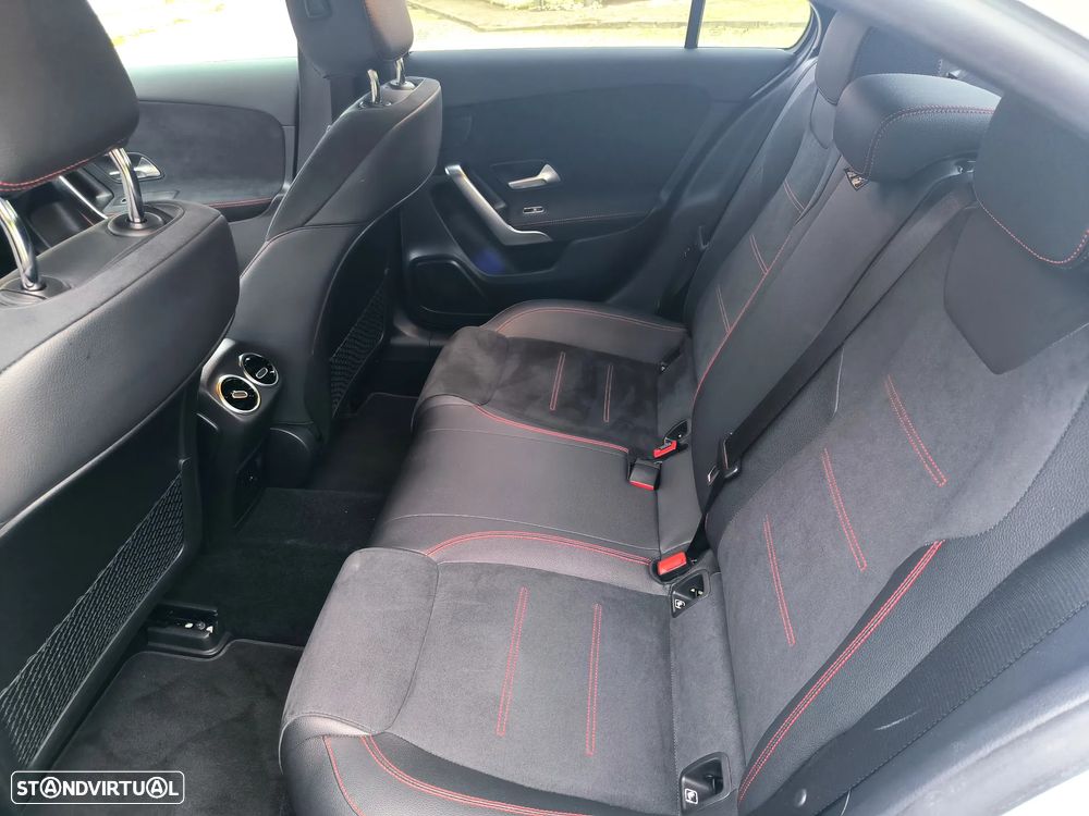 Mercedes-Benz A 250 e AMG Line - 10