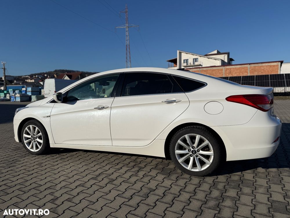 Hyundai i40 i40cw 2.0 Premium - 21