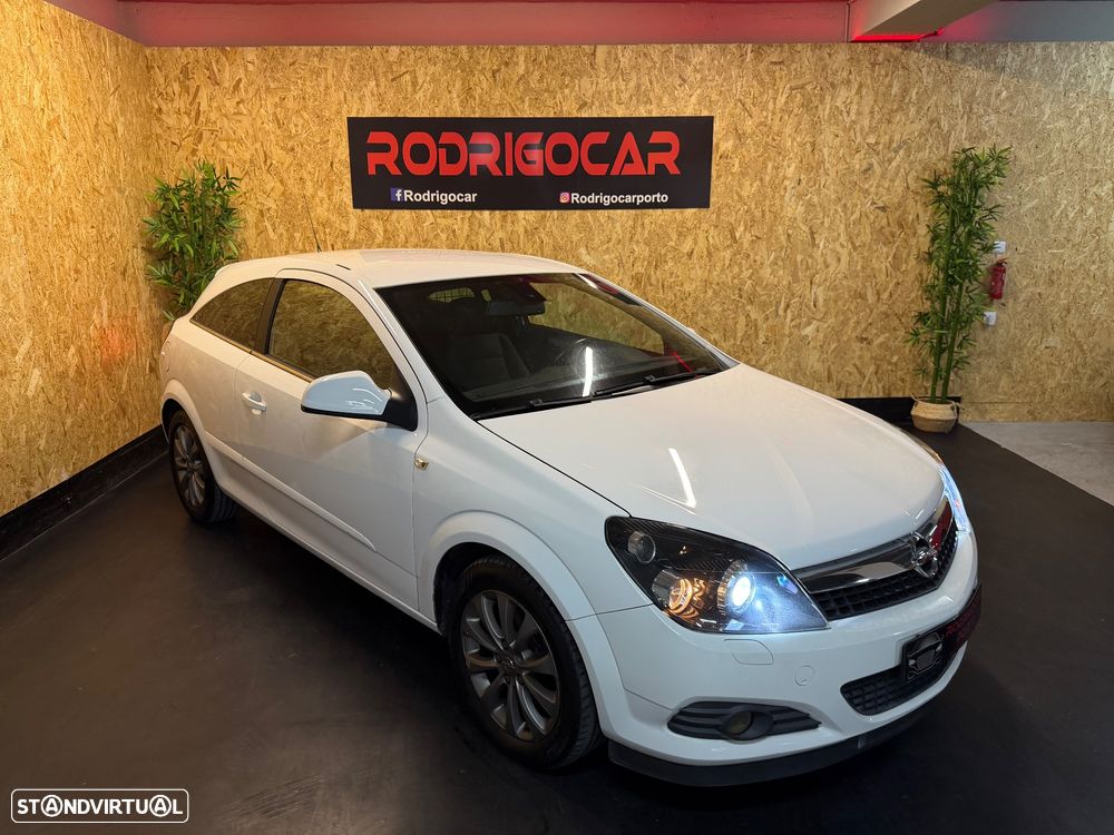 Opel Astra 1.3 Cdti GTC IVA Dedutivel - 1