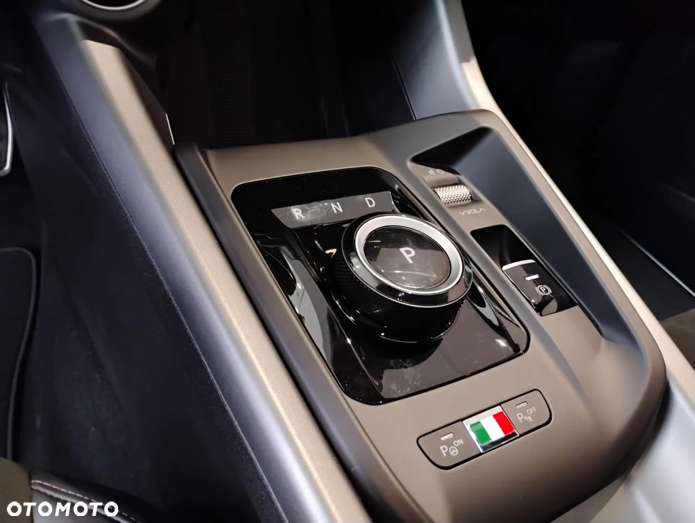 Alfa Romeo Tonale 1.5 T4 GSE mHEV Intensa DCT - 26
