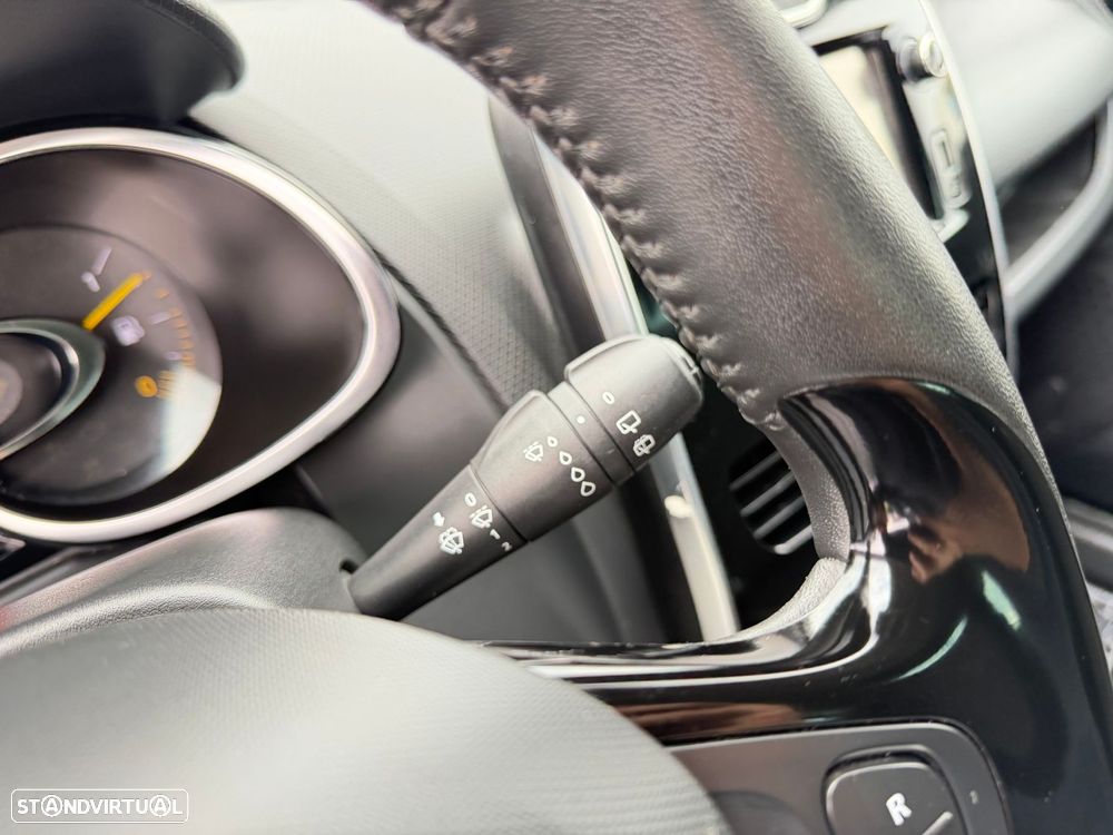 Renault Clio 0.9 TCe Limited - 16