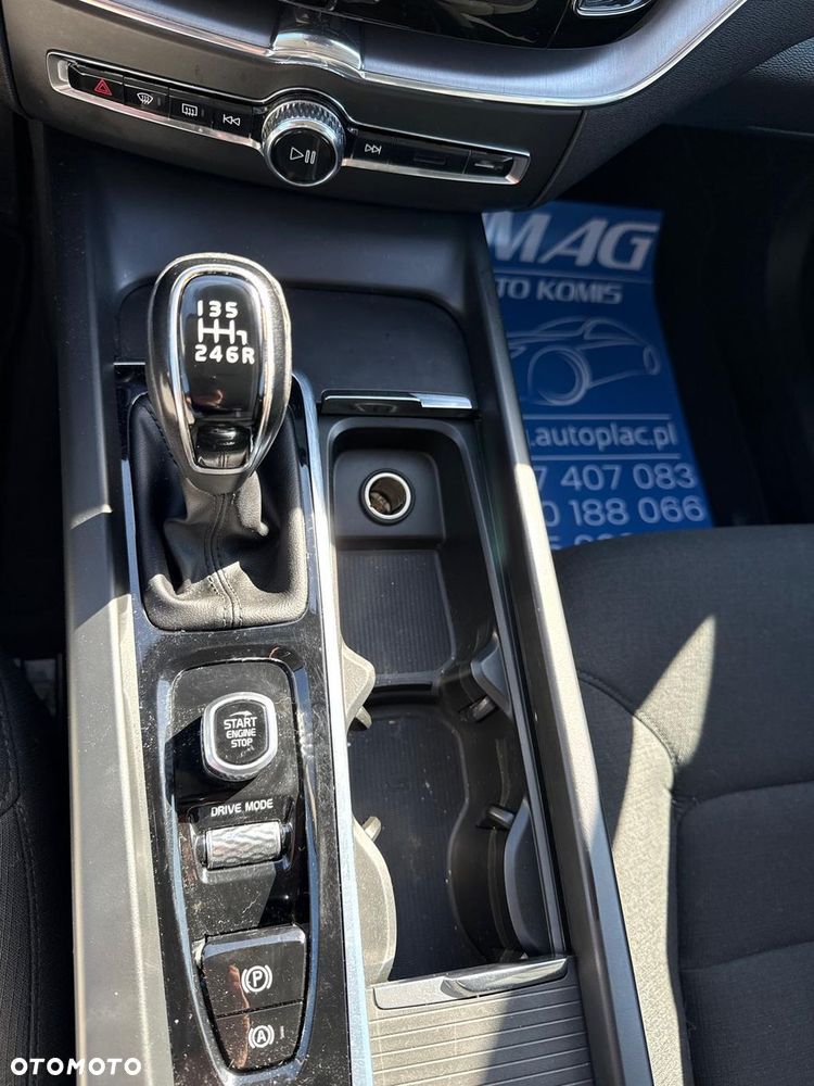Volvo XC 60 D3 Momentum - 26
