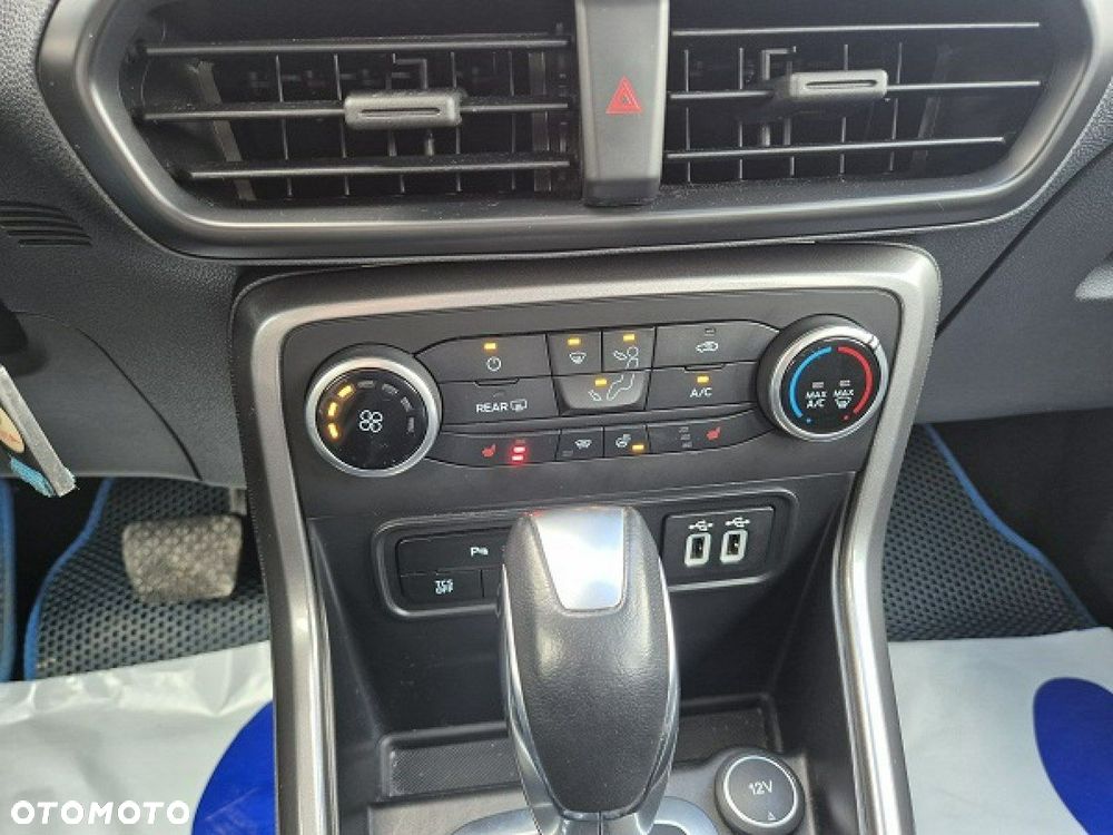 Ford EcoSport - 24