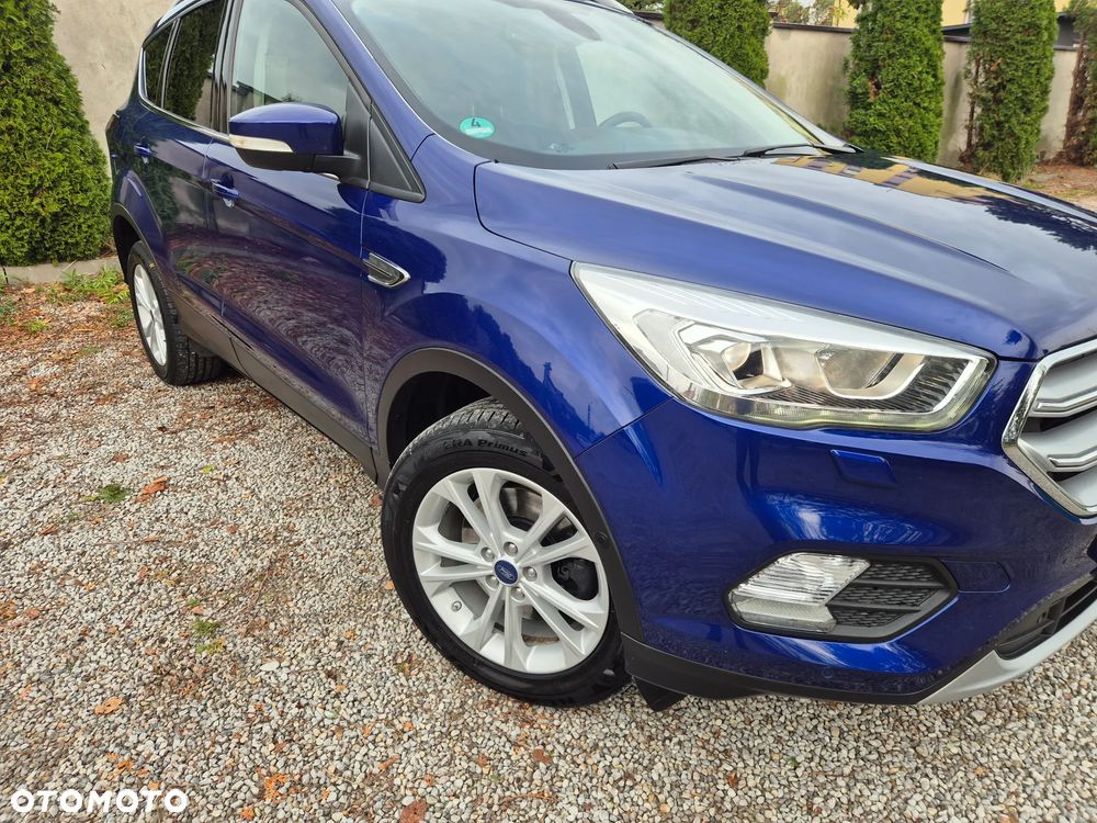Ford Kuga 2.0 TDCi 2x4 Titanium - 16