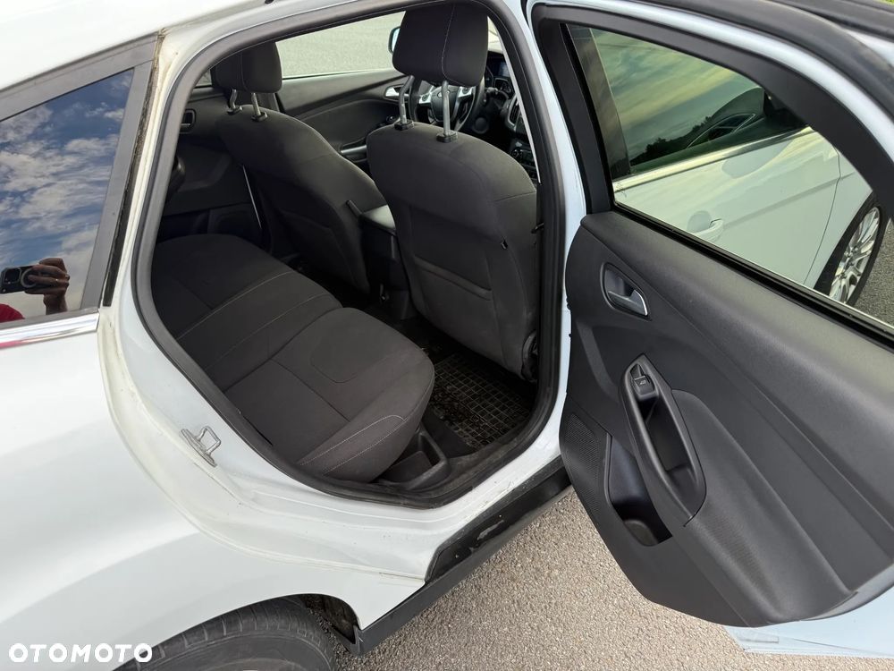 Ford Focus 1.6 TDCi DPF Start-Stopp-System Titanium - 8