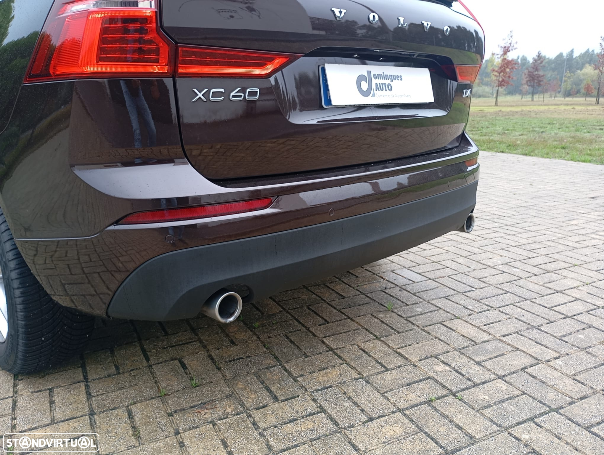 Volvo XC 60 2.0 D4 Momentum AWD Geartronic - 11
