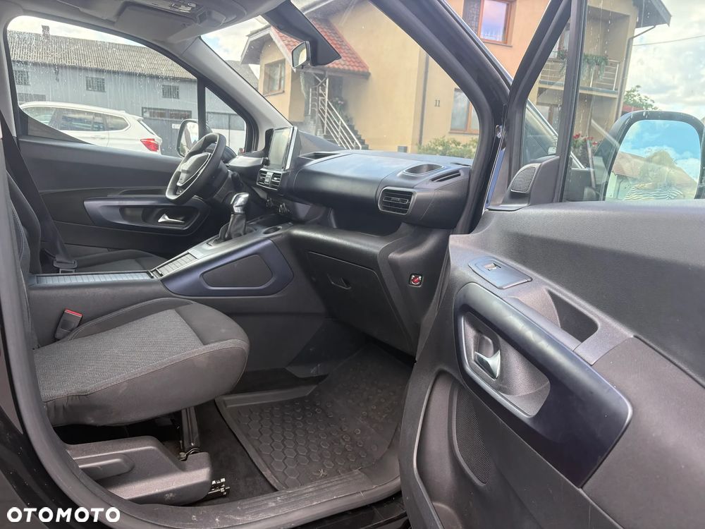 Peugeot Rifter - 8