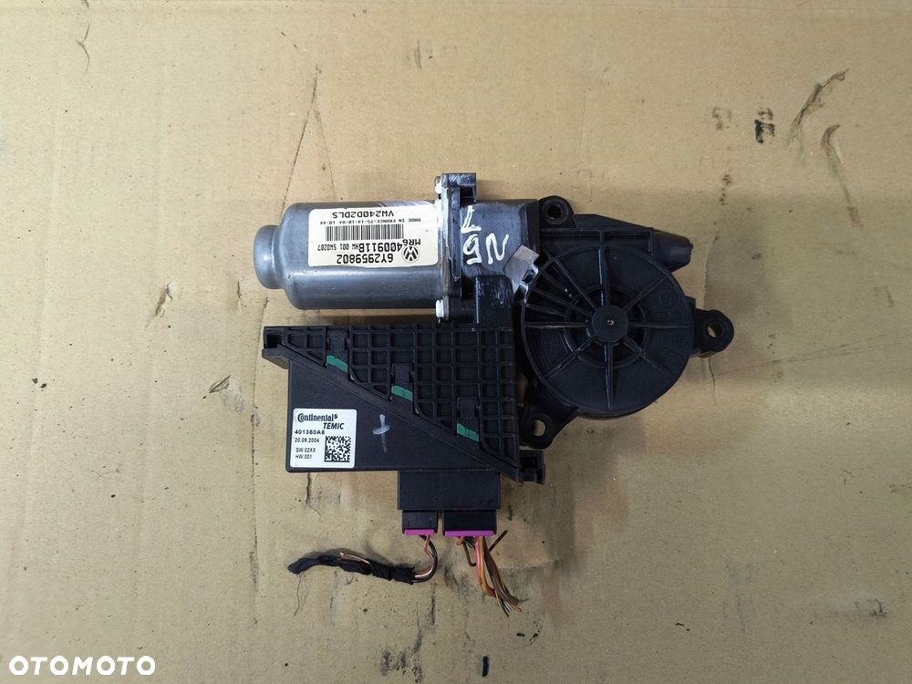 POLO 9N TRANSPORTER T5 SILNICZEK PODNOŚNIKA SZYBY LEWY PRZÓD 6Y2959802