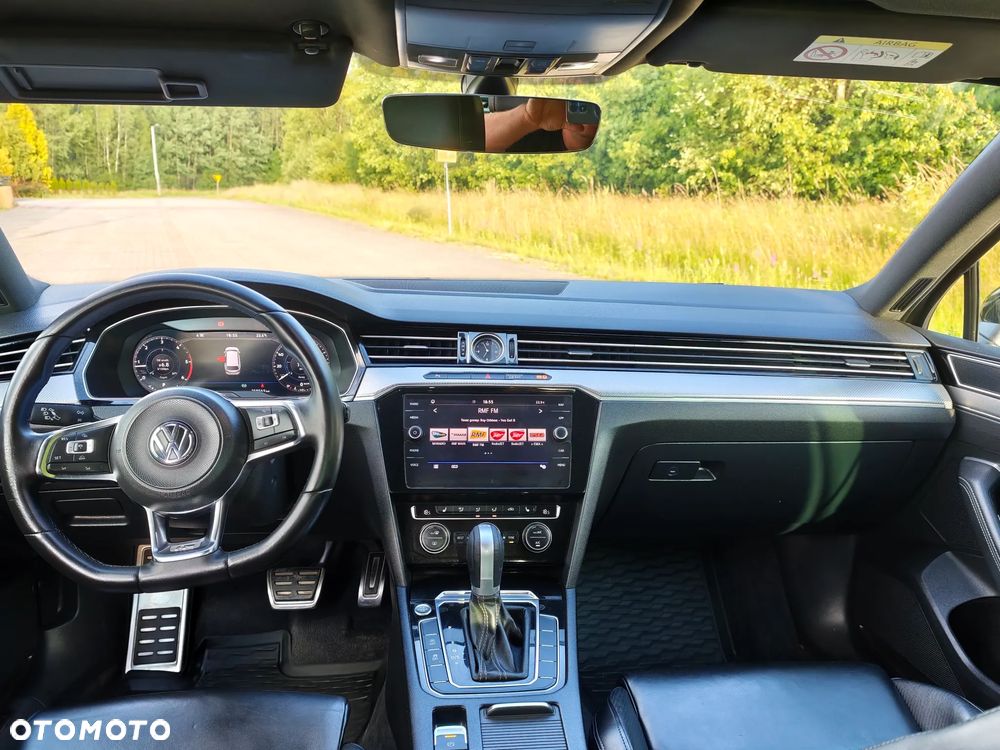 Volkswagen Passat - 10