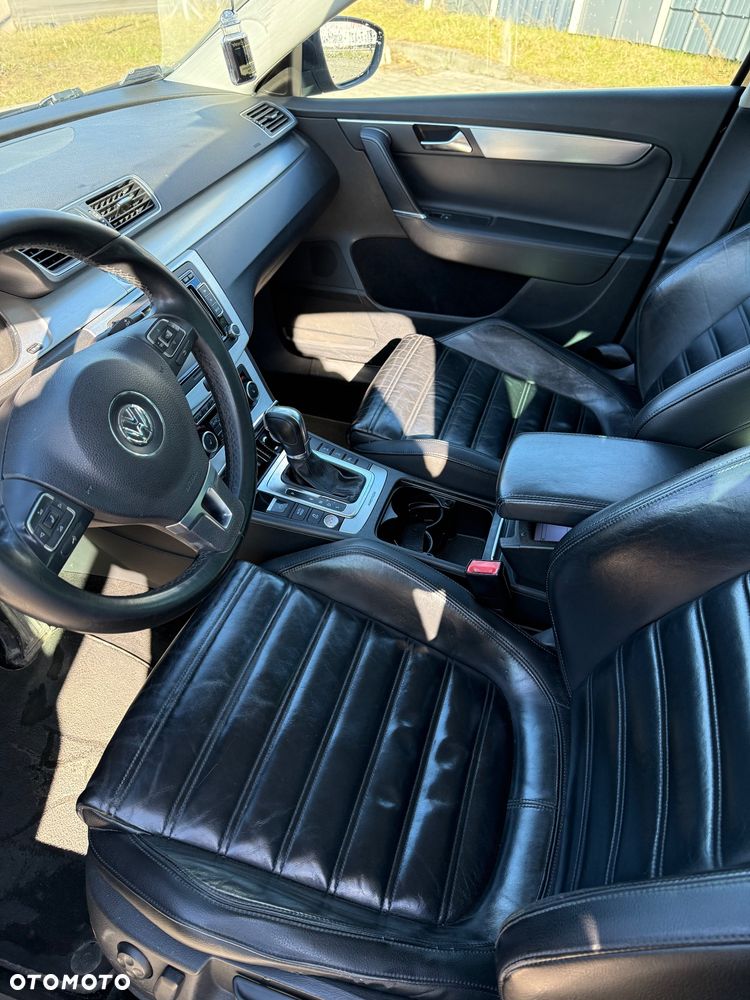 Volkswagen Passat 2.0 TDI Highline DSG - 9