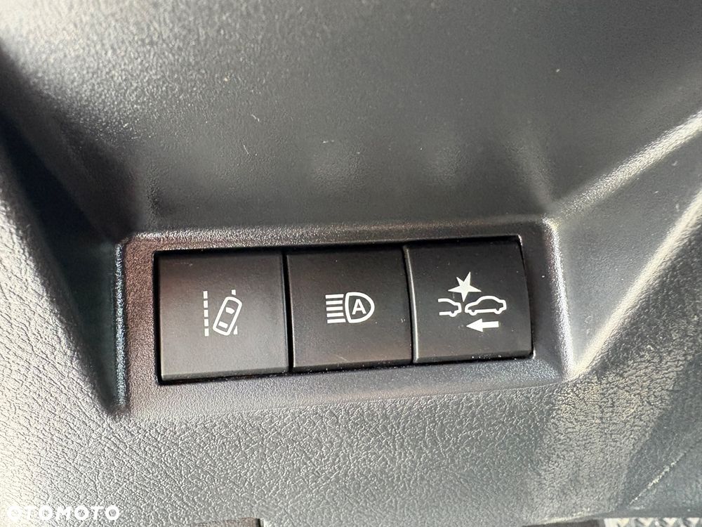 Toyota Yaris Hybrid 100 GR Sport - 27