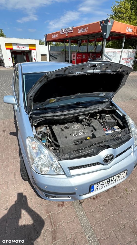 Toyota Corolla Verso 2.0 D-4D Prestige 7os - 17