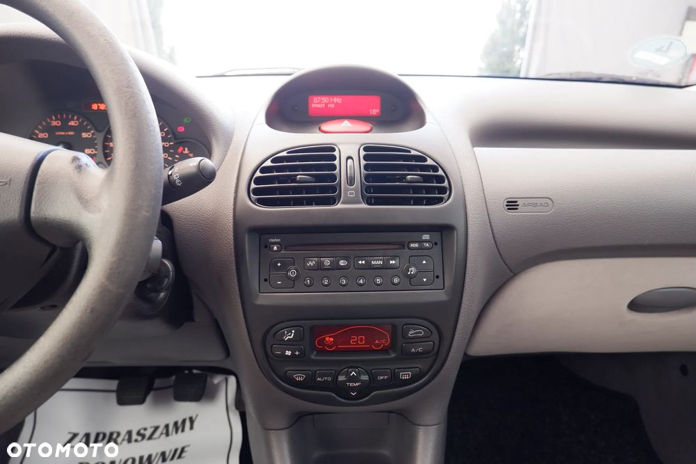 Peugeot 206 - 13