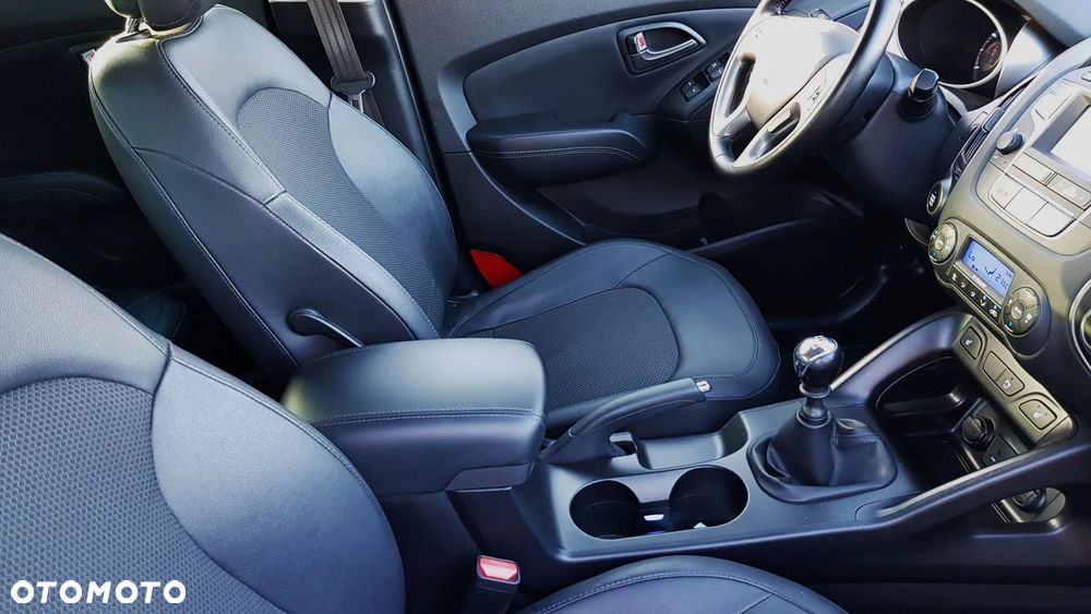 Hyundai ix35 1.6 2WD blue Comfort - 12