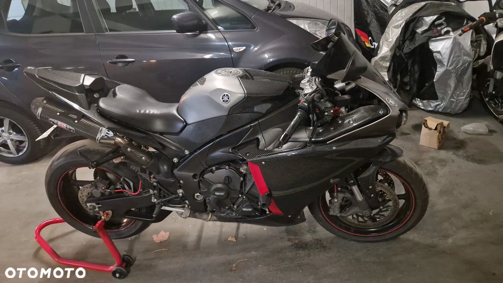 Yamaha YZF - 2
