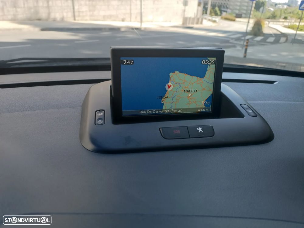 Peugeot 3008 1.6 BlueHDi Style EAT6 - 17
