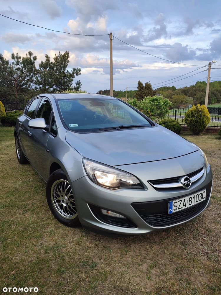 Opel Astra 1.4 Turbo Exklusiv - 1
