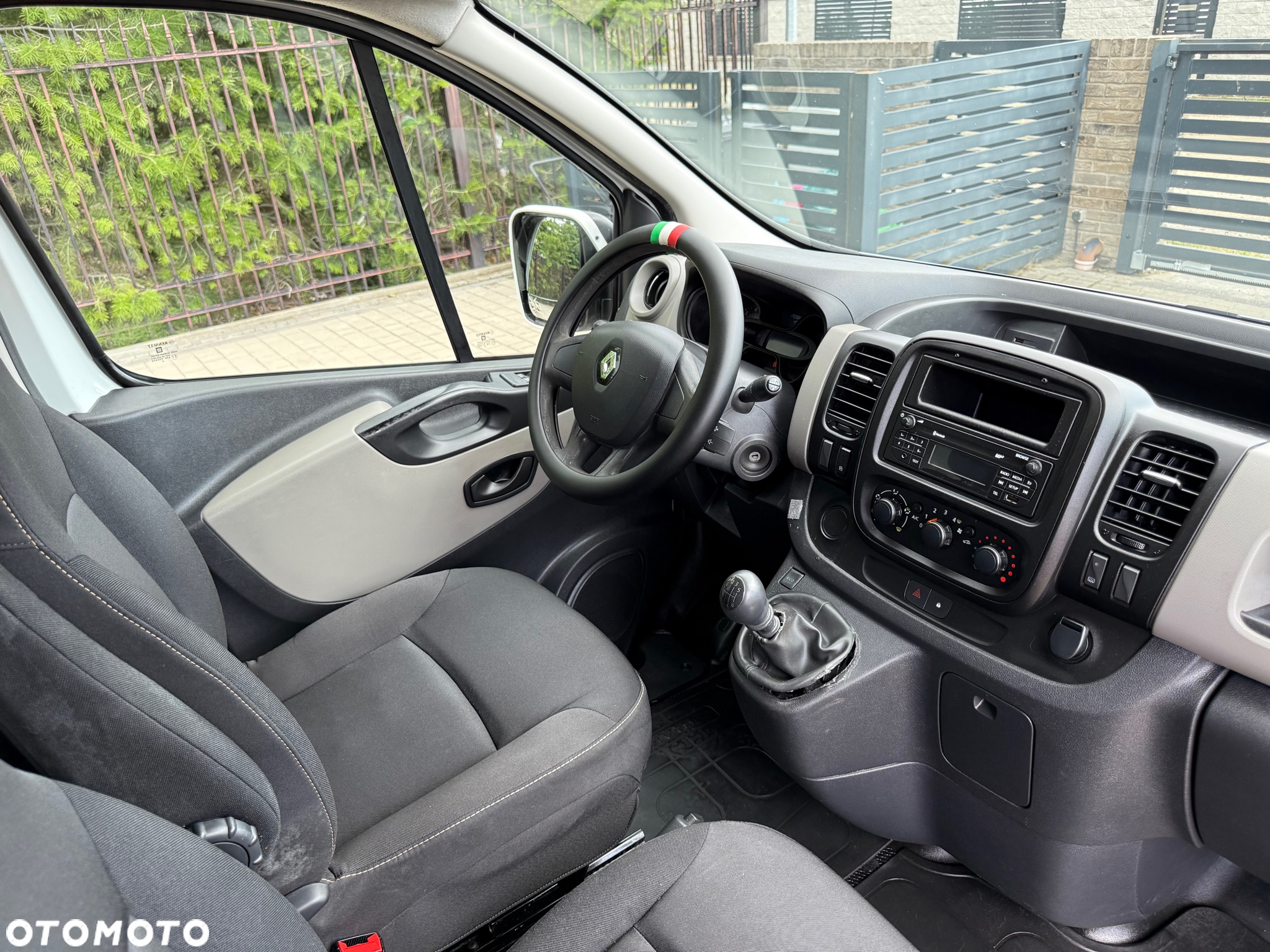 Renault TRAFIC - 5