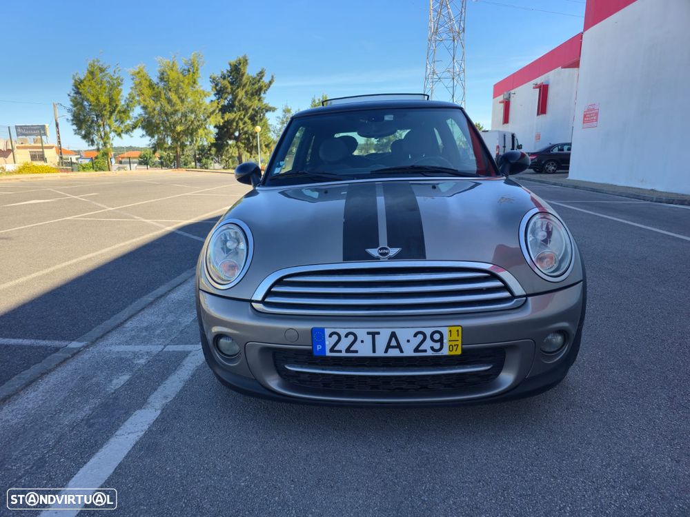 MINI 3 Portas Cooper D - 2