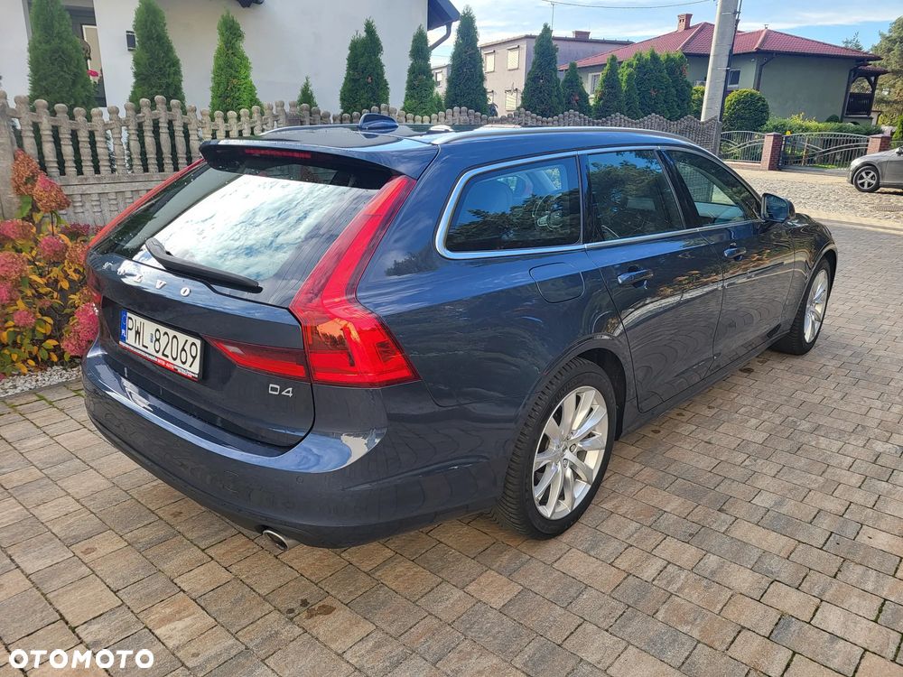 Volvo V90 D4 Momentum - 7