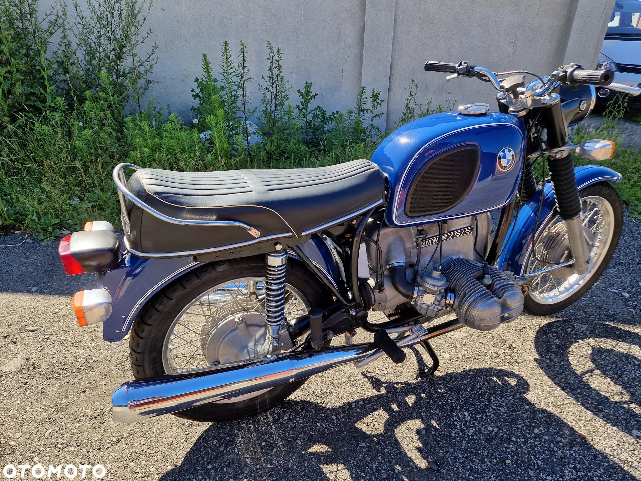 BMW R - 1