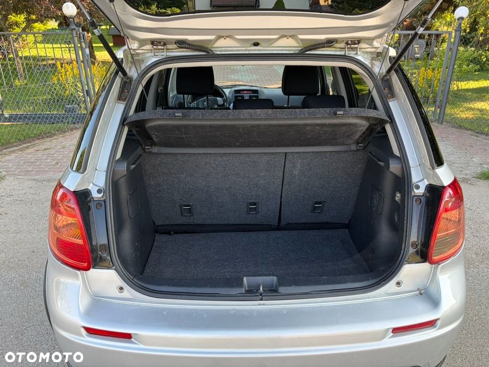 Suzuki SX4 1.6 VVT 4x2 Comfort - 9
