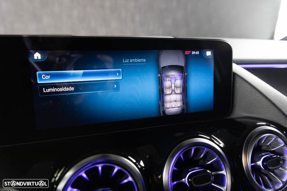 Mercedes-Benz GLA 250 e 8G-DCT AMG Line - 37