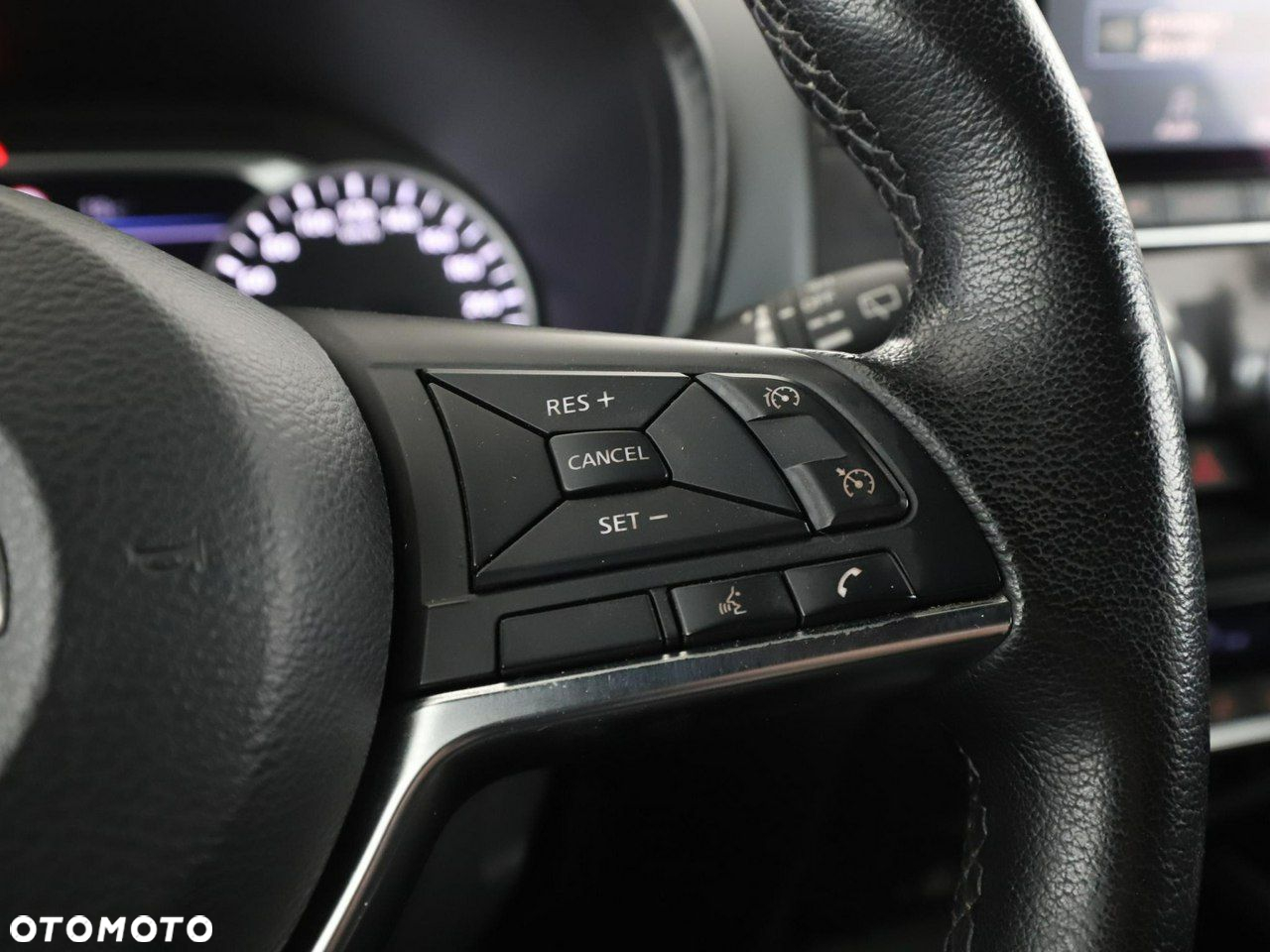 Nissan Juke 1.0 DIG-T N-Connecta - 29