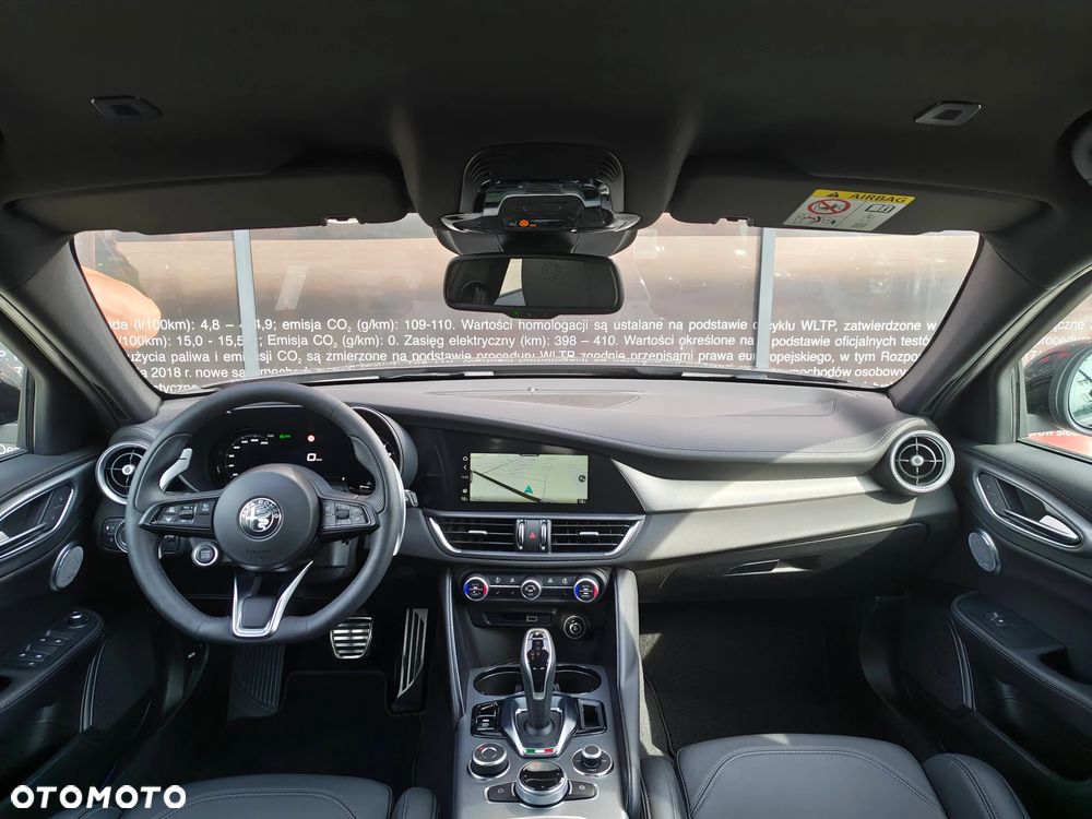 Alfa Romeo Giulia 2.0 Turbo Veloce Q4 - 13