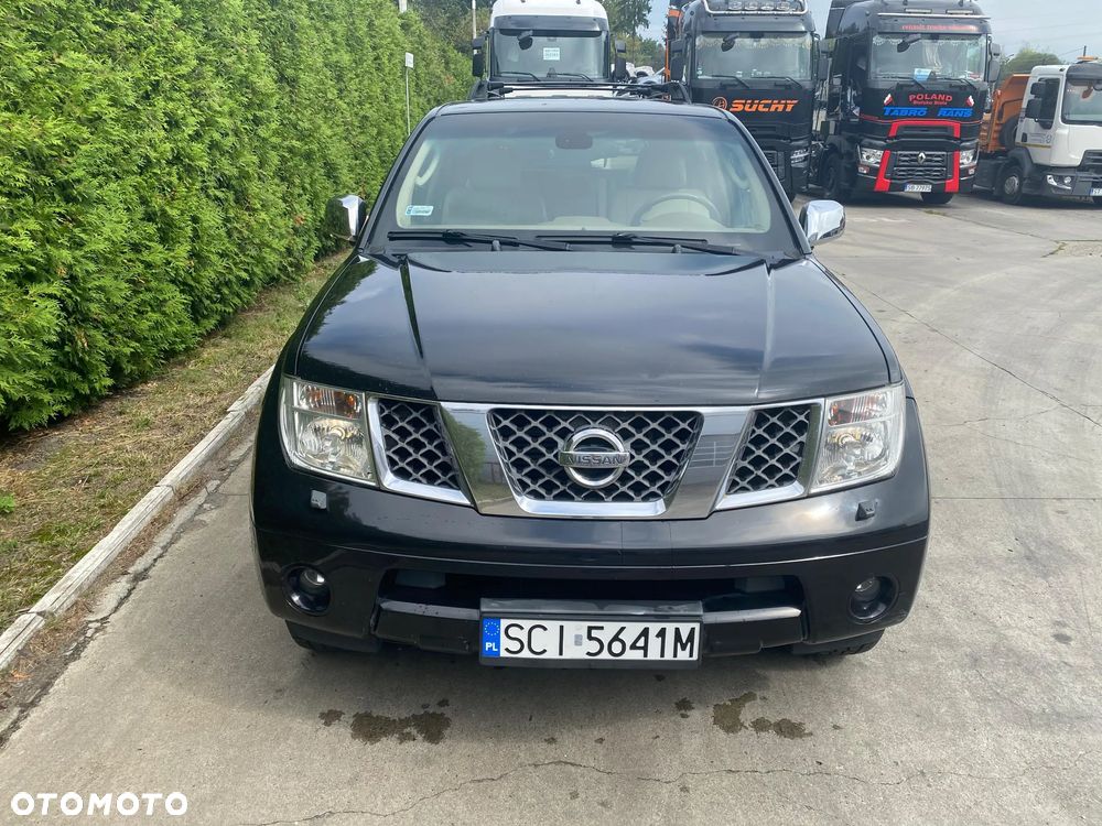 Nissan Pathfinder - 3