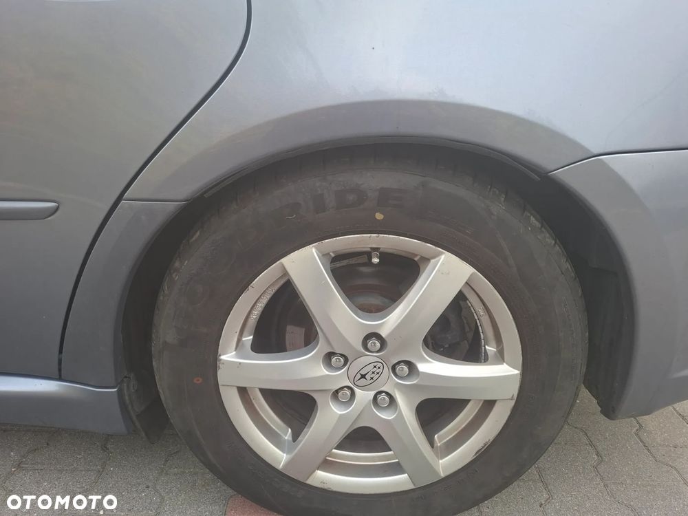 Subaru Legacy - 16