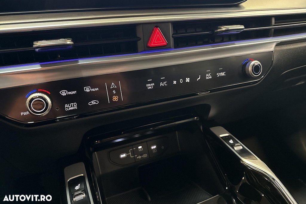 Kia Sorento 1.6 T-GDI PHEV 6AT 4x4 7P Design - 14