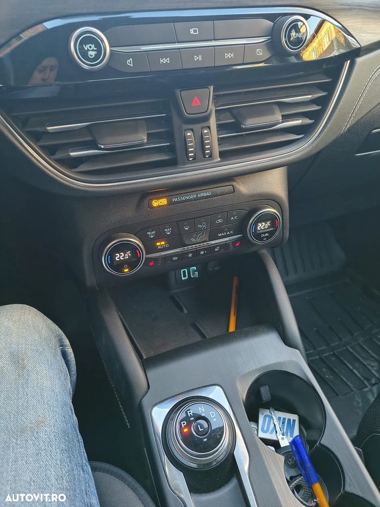 Ford Kuga 2.5 Duratec PHEV Vignale - 4