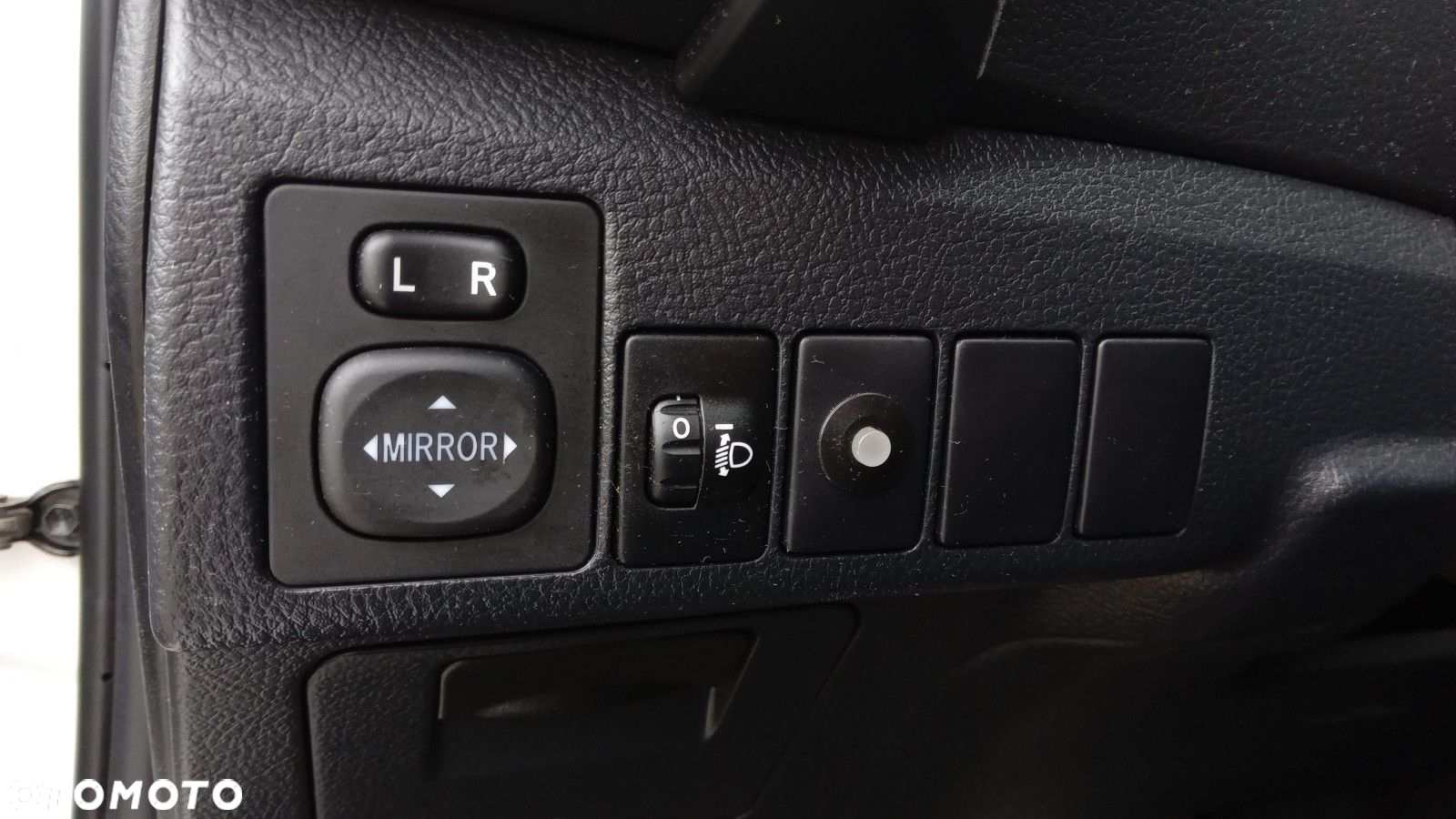 Toyota Auris 1.33 VVT-i Active - 16