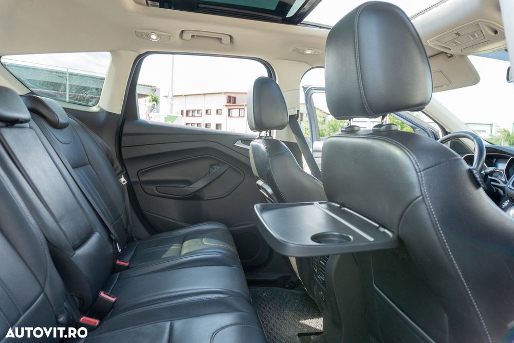 Ford Kuga 2.0 TDCi 4WD Powershift Titanium - 22