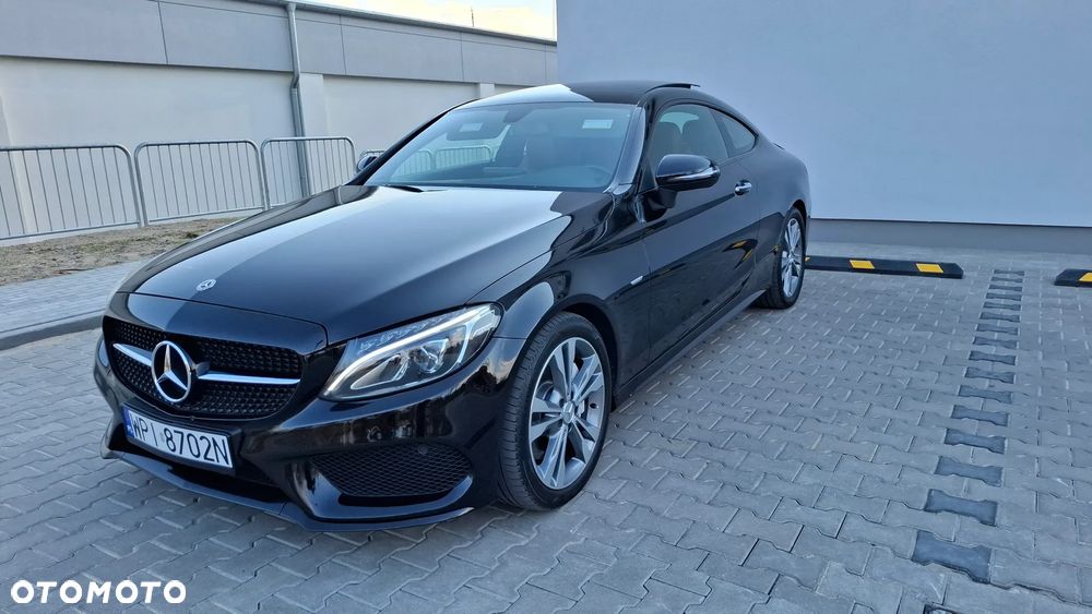 Mercedes-Benz Klasa C 300 9G-TRONIC AMG Line - 6