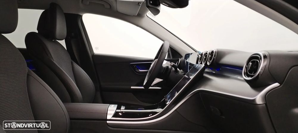 Mercedes-Benz C 300 e Avantgarde - 29