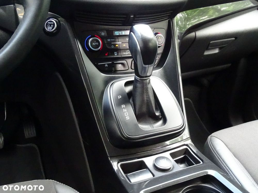 Ford Kuga - 26