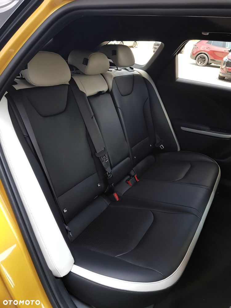 Kia K4 1.6 T-GDI GT Line - 36