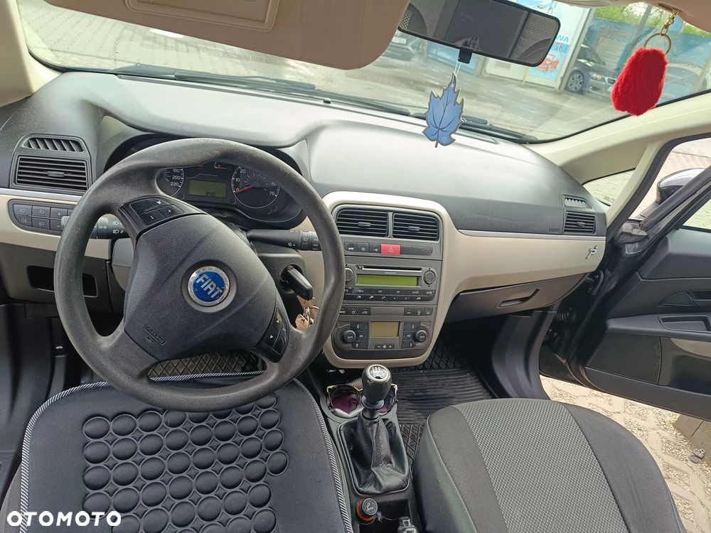 Fiat Grande Punto - 2