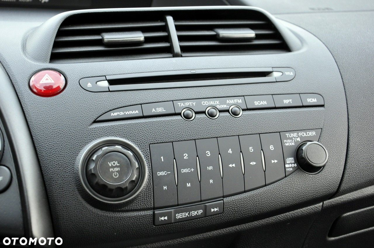 Honda Civic 1.8 Sport - 9