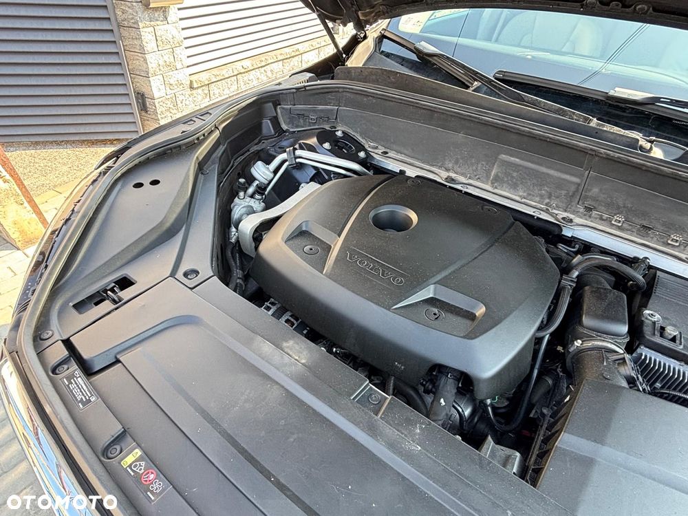 Volvo XC 90 T6 AWD Momentum 7os - 18