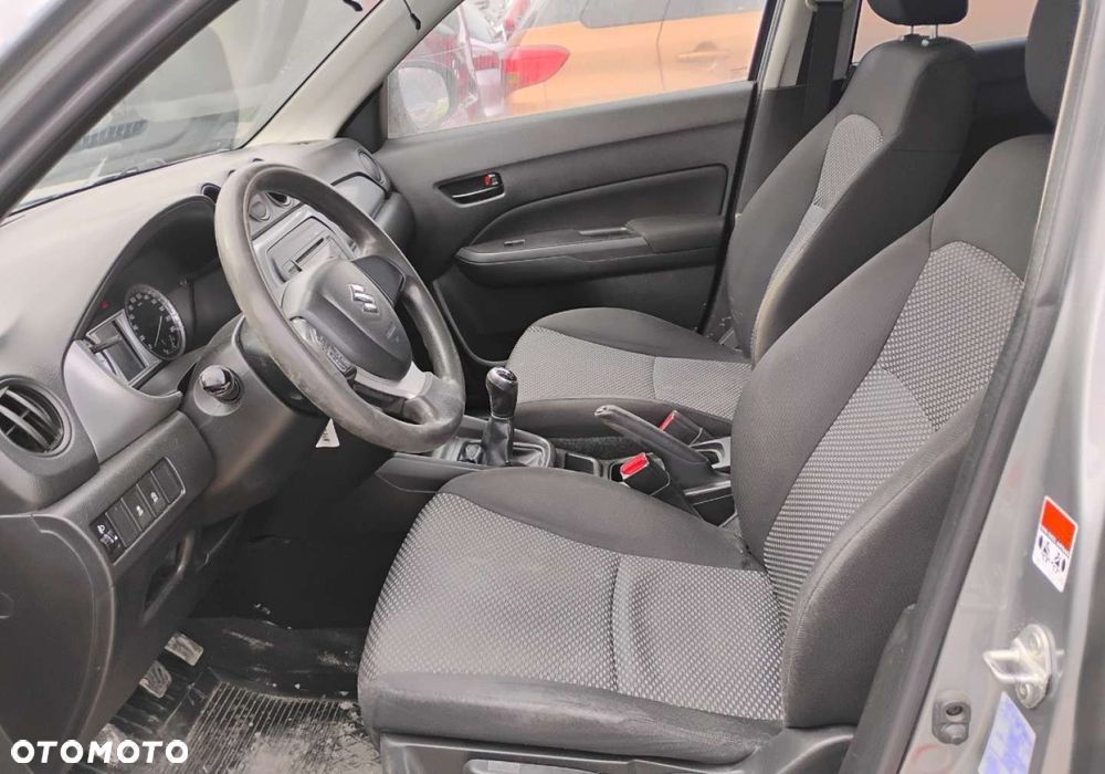 Suzuki Vitara - 8