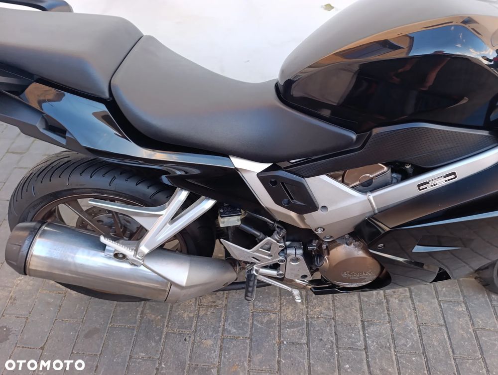 Honda VFR - 24
