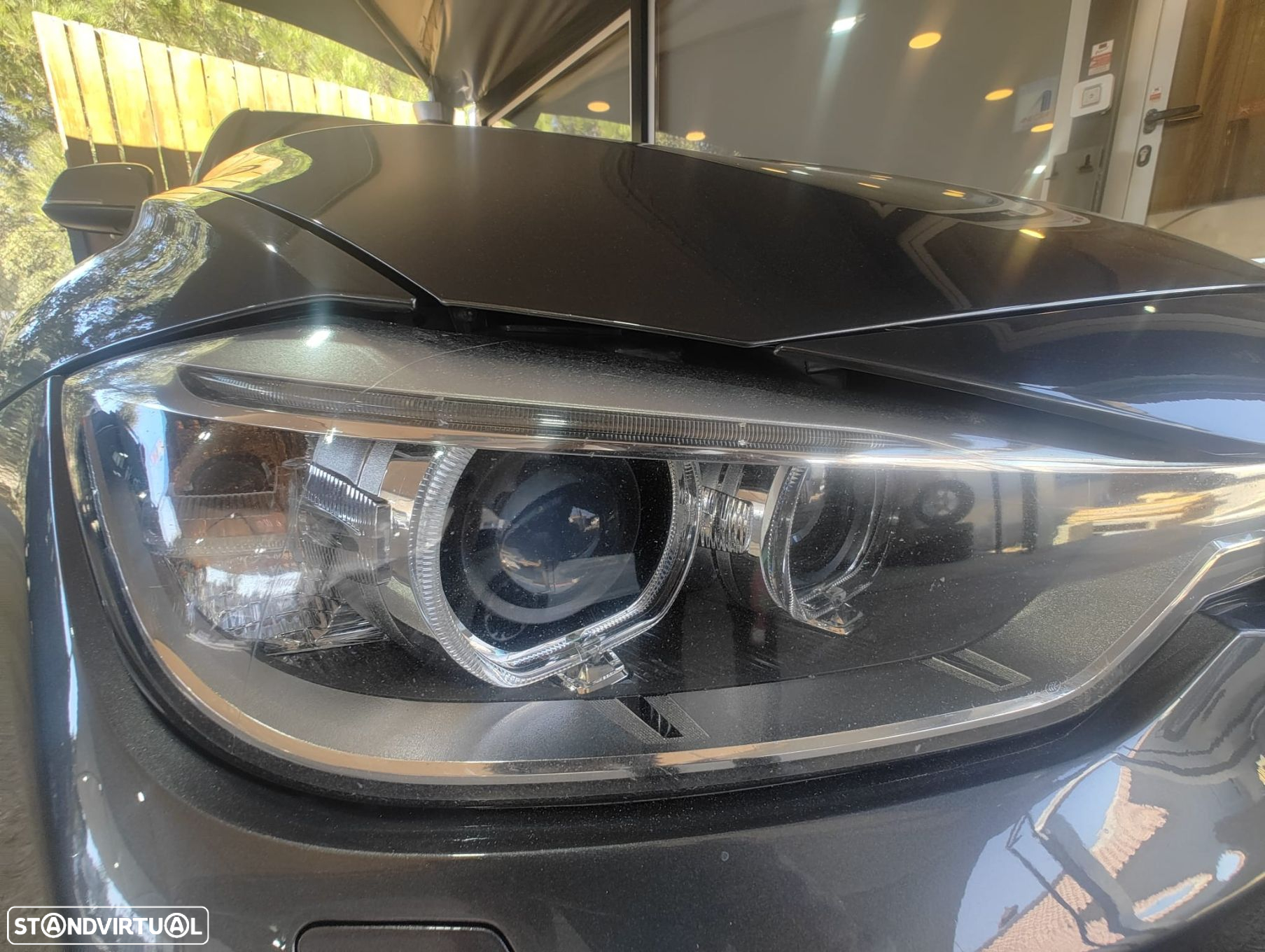 BMW 320 d Touring EfficientDynamics Auto - 32