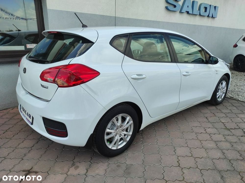 Kia Ceed - 6