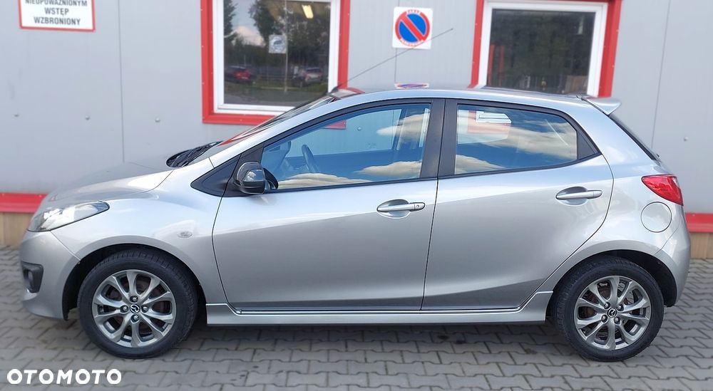 Mazda 2 - 3