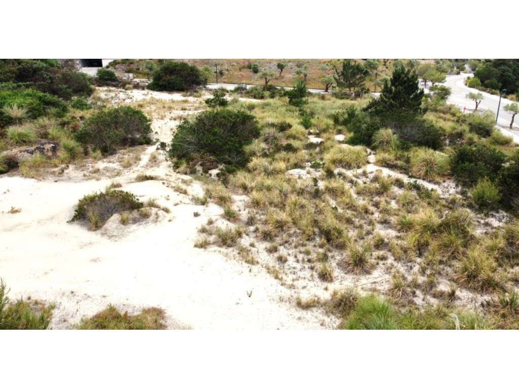 Terreno de 1363m² para Construção de Moradia T4 no Bom Sucesso Resort - Grande imagem: 5/14