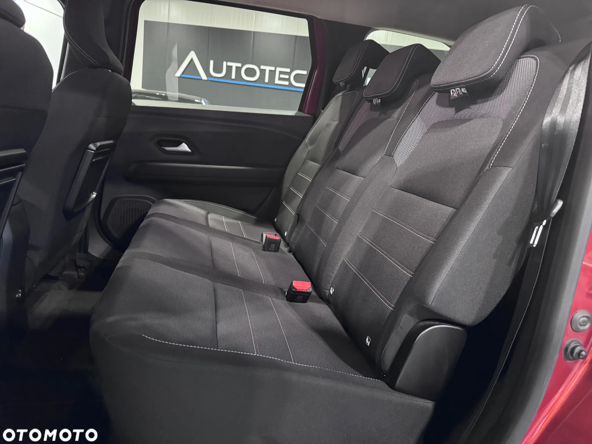 Dacia Jogger 1.0 TCe SL Extreme 7os - 14